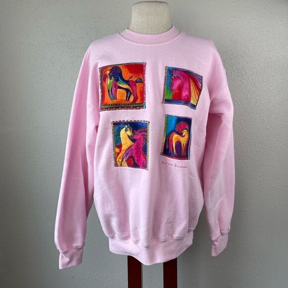 Gildan Tops - Pink Equestrian Patch Sweatshirt Size M EUC
